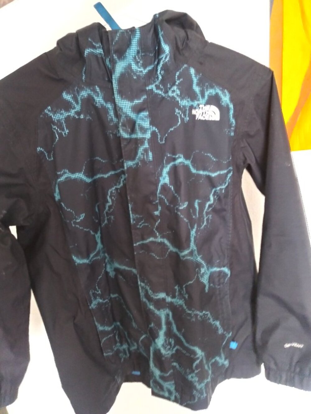 Boy's Northface rain jacket 10/12